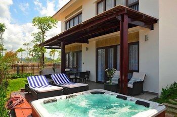 Kosmos Phu Quoc Villa Exterior photo